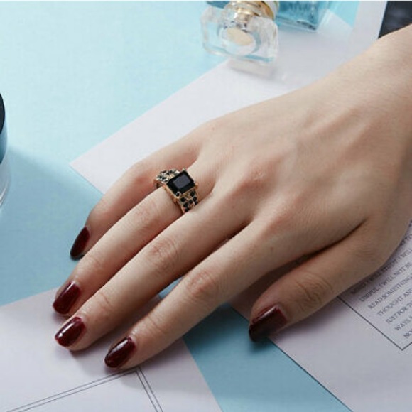 Princess Cut Black Sapphire 10KT Gold filled Ring - Picture 7 of 7